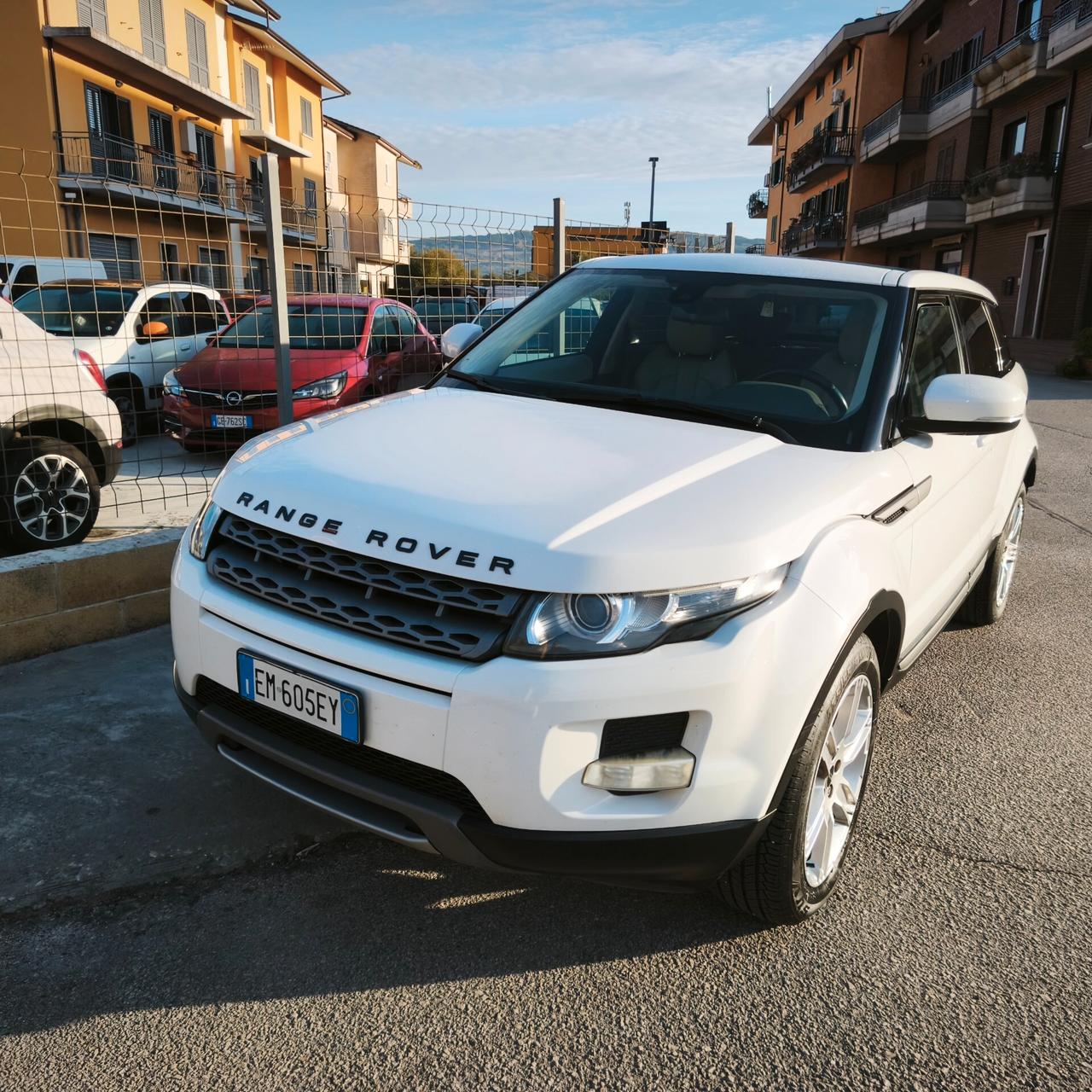 Land Rover Range Evoque 2.2 TD4 5p. Prestige