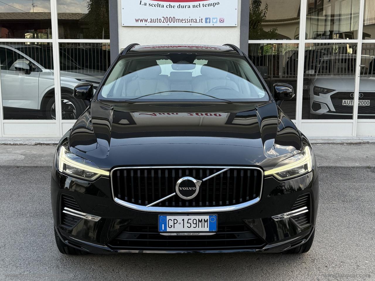 VOLVO XC60 B4 N1 AUTOCARRO 5 POSTI