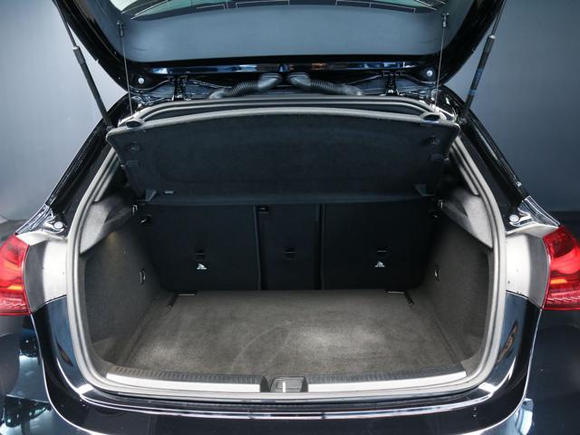 MERCEDES-BENZ A 180 Automatic AMG Line Extra