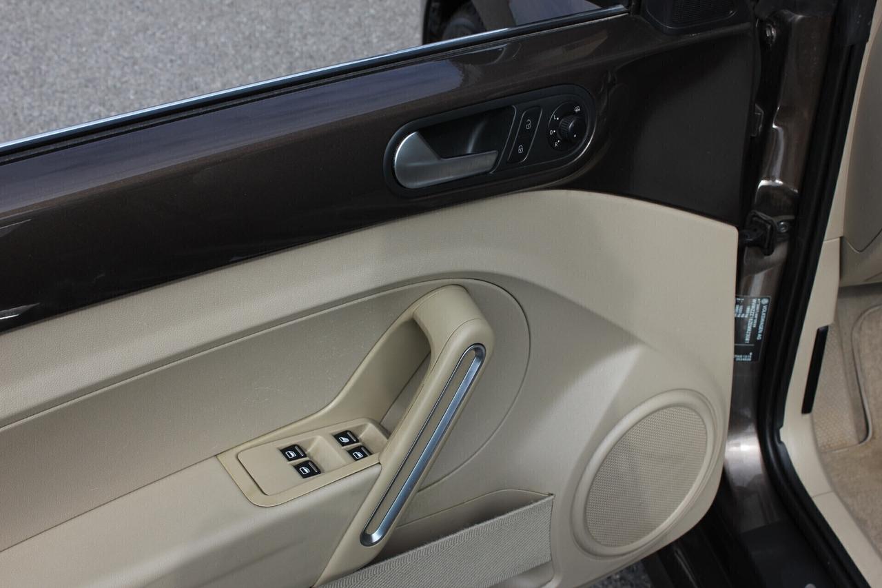 VOLKSWAGEN MAGGIOLINO CABRIO 1.4 TSI DSG AUTO VINTAGE VOLANTE SPORT MULTIFUNZIONE
