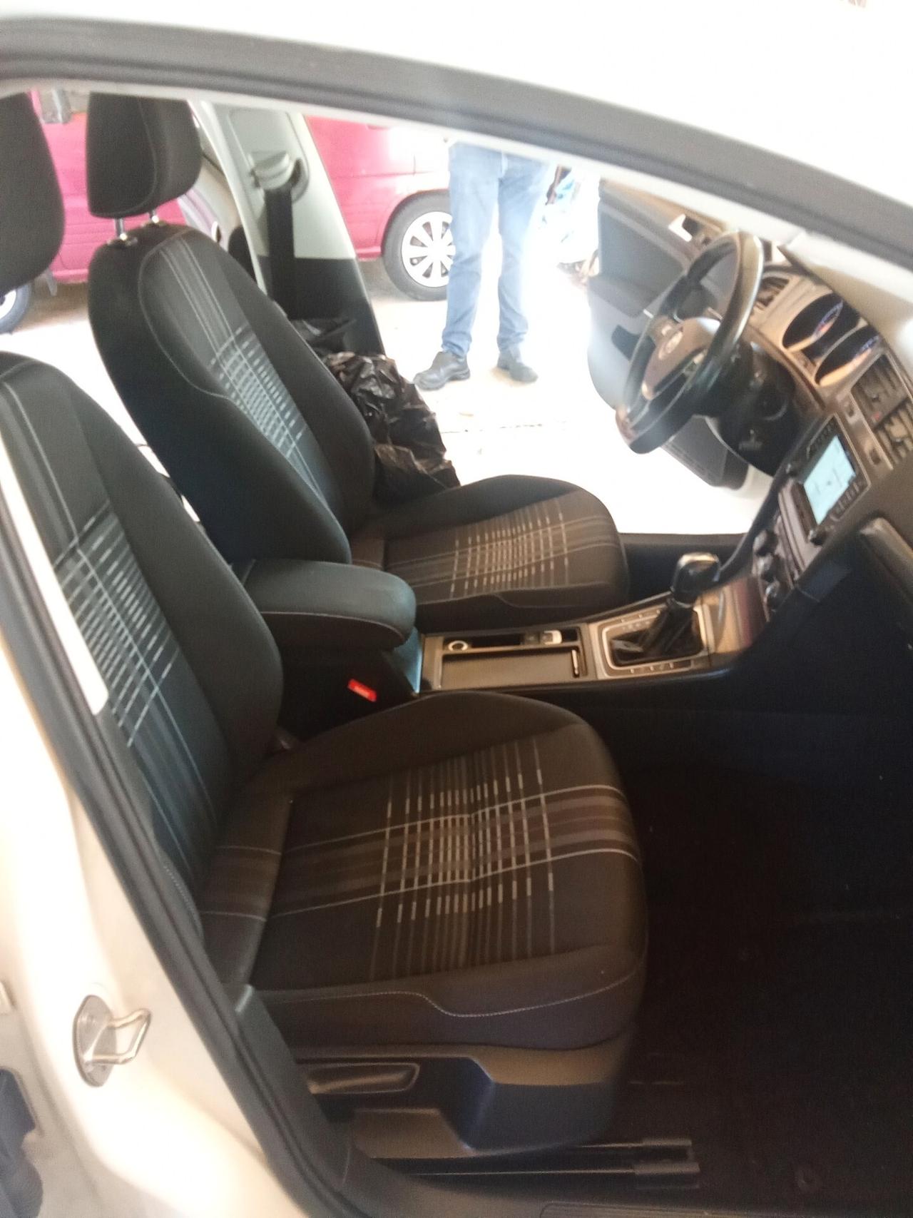 Golf Variant 1.6 TDI 110 CV DSG 12/015