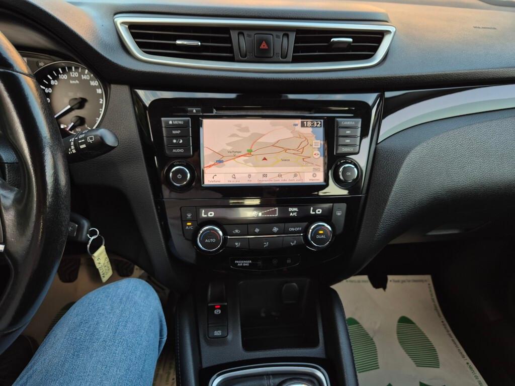 Nissan Qashqai 1.5 dCi 115CV E6 NAVI CAMERA