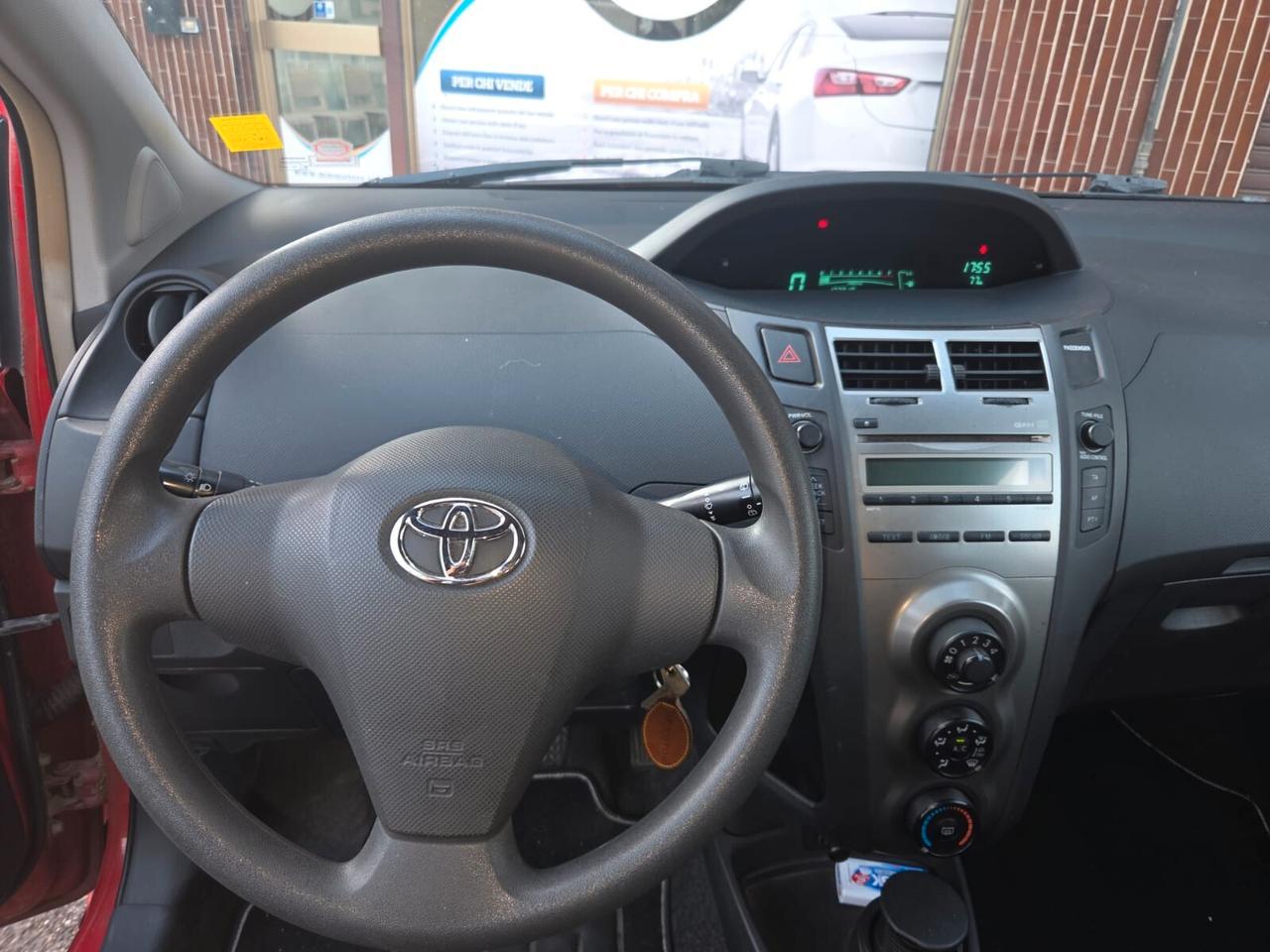 Toyota Yaris 1.0 3 porte Now Eco