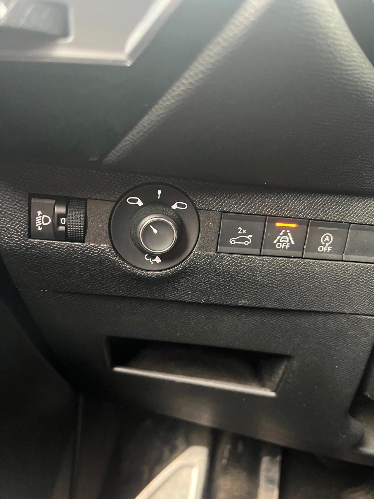 DS DS7 Crossback 1.5 bluehdi Performance Line 130cv