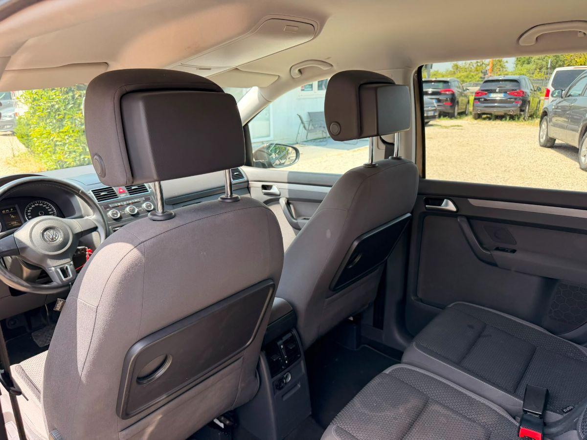 VOLKSWAGEN - Touran - 1.6 TDI DSG Comfortline 7 POSTI