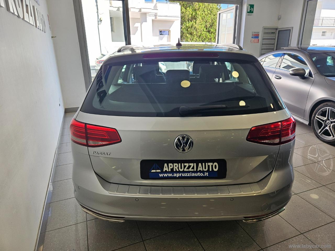 VOLKSWAGEN Passat Var. 1.6 TDI DSG EVO Business BMT