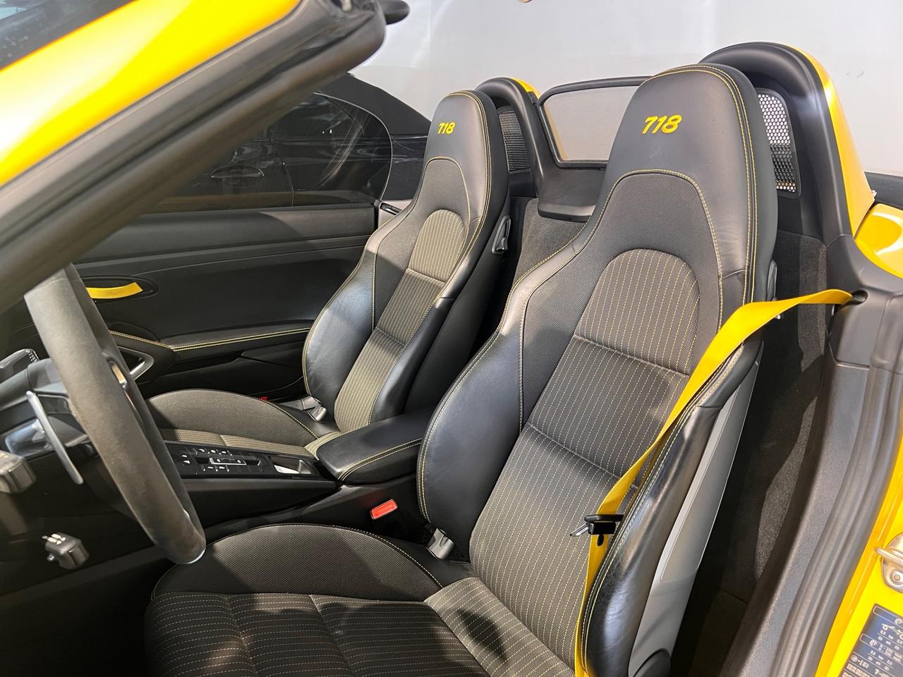 Porsche 718 Spyder Boxster 2.0 T - IVA ESPOSTA BOOK SERVICE