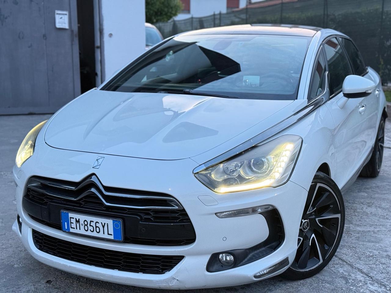 Ds DS5 2.0 HDi 160 aut. Pure Pearl 2012 FULL OPT TETTO