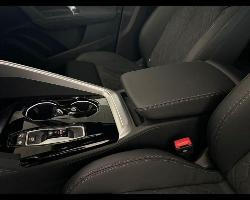 Audi Q5 3ª serie TDI 150 kW mHEV+ S tronic quattro S line edition