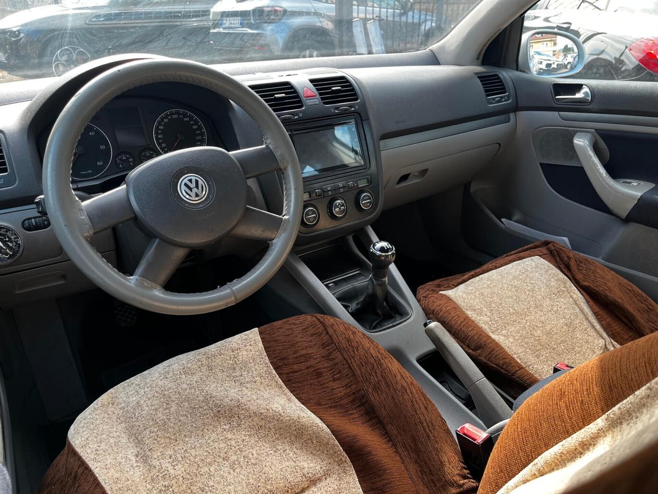 Golf 2.0 16V TDI 5p. Comfortline