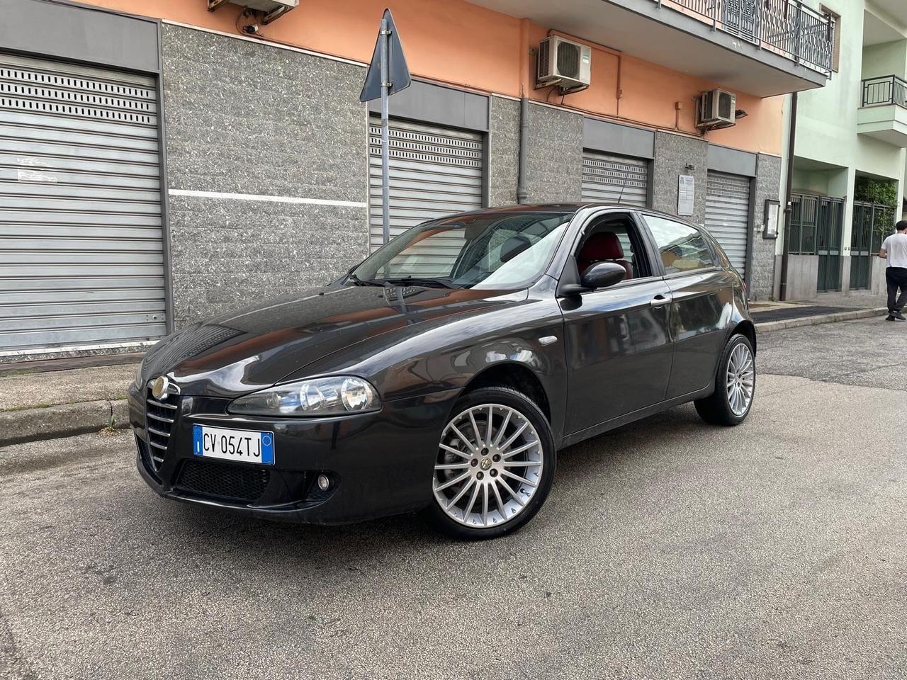 Alfa Romeo 147 Restayling 1.9M-JET 5porte Black Line SuperFull