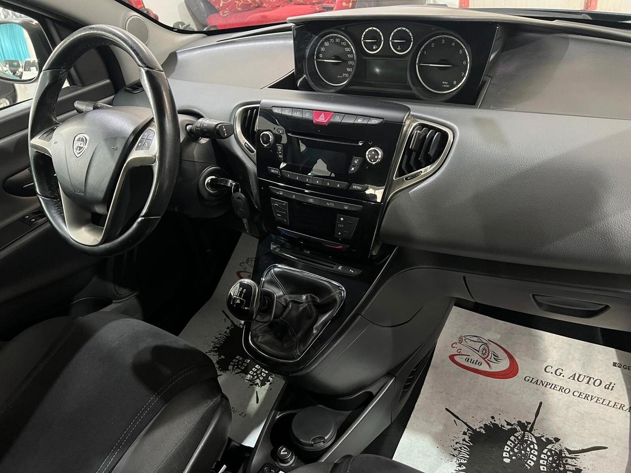 Lancia Ypsilon 1.2 69 CV - 30th Anniversary - 2015