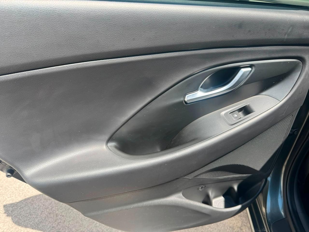 Hyundai i30 1.0 T-GDI iMT 48V 5 porte Prime Camera