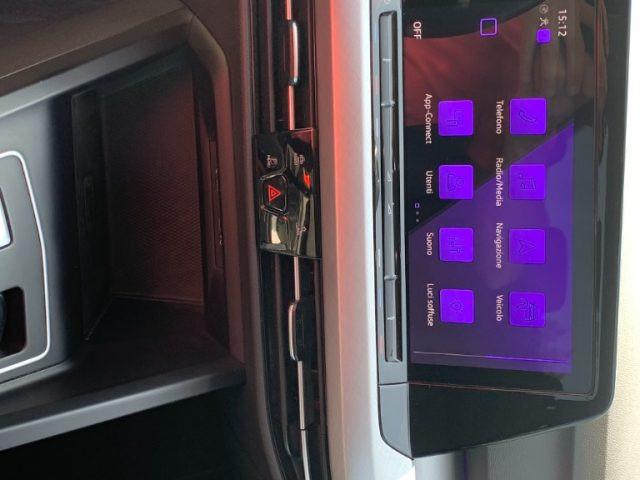 VOLKSWAGEN Golf Variant 2.0 TDI SCR DSG Life