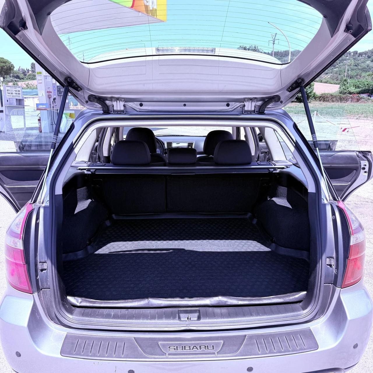 Subaru OUTBACK 2.0D 16V CM 4x4 Diesel