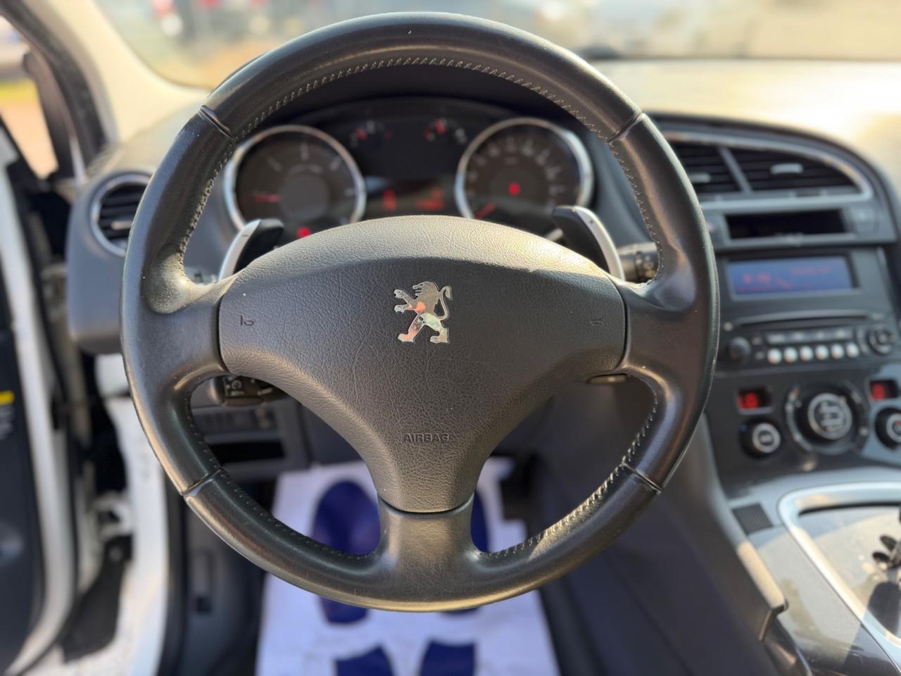 Peugeot 5008 1.6 e-HDi 112CV Stop&Start cambio robotizzato Tecno