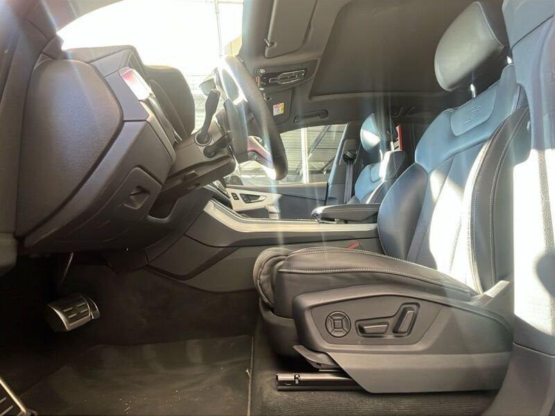 Audi Q8 50 TDI 210kW quattro tip. S Line Edition Black pack