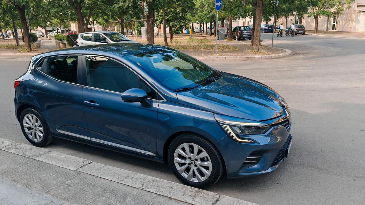 Renault Clio Full Hybrid E-Tech 140 CV 5 porte Intens