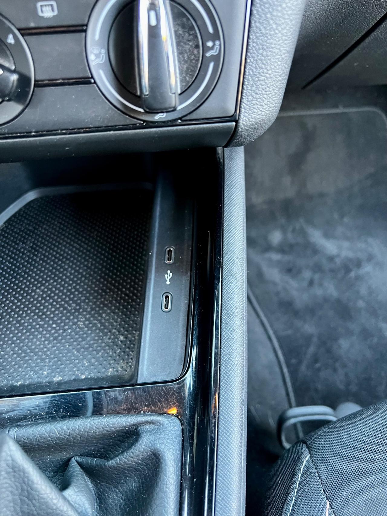 Skoda Kamiq 1.0 TSI Ambition 22.000km automatica