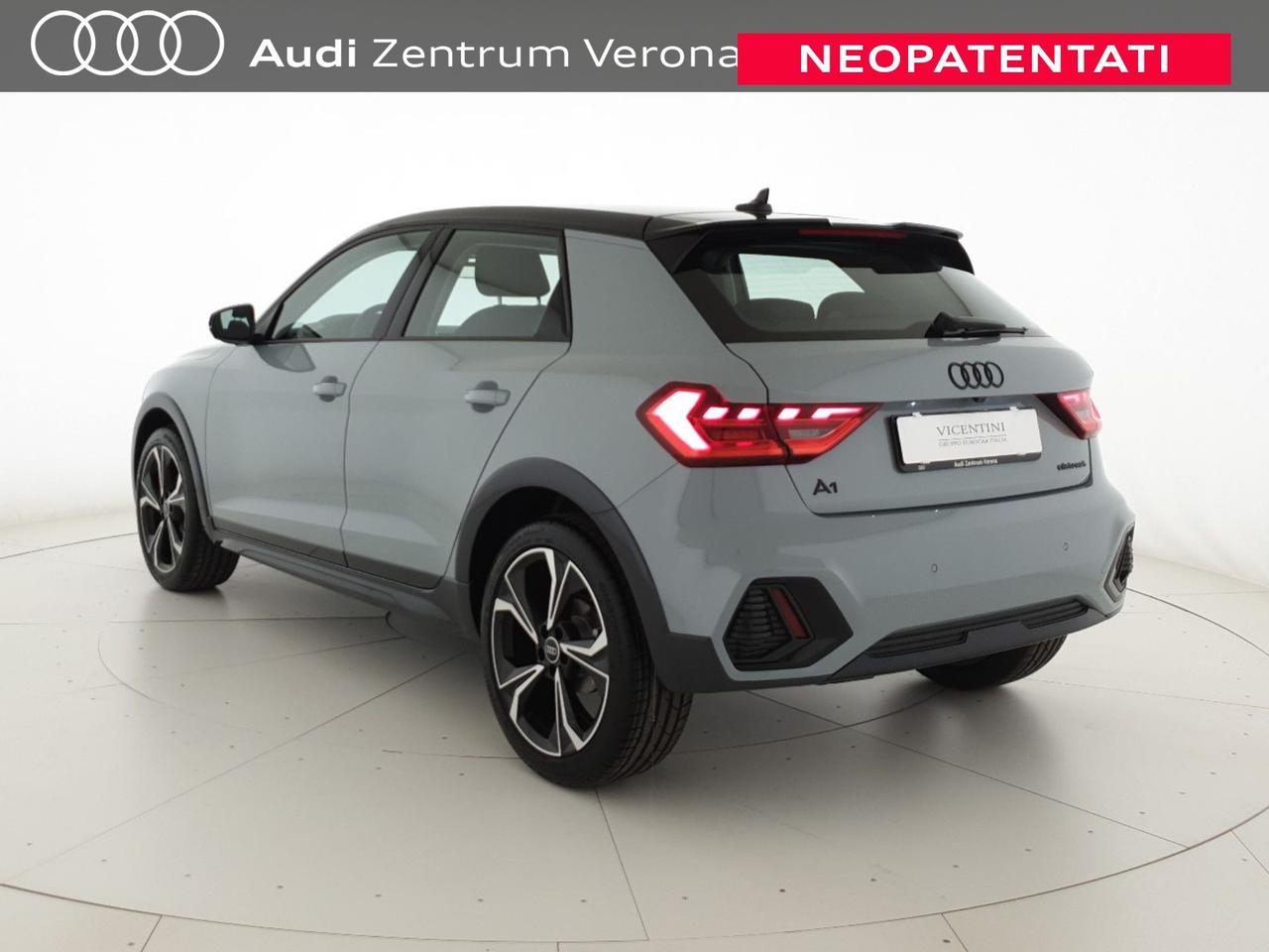 Allstreet 30TFSI 116CV S tronic Identity Contrast