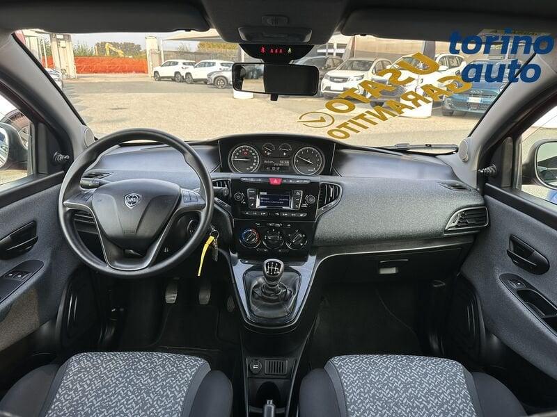 Lancia Ypsilon Ypsilon 1.0 firefly hybrid Silver s&s 70cv