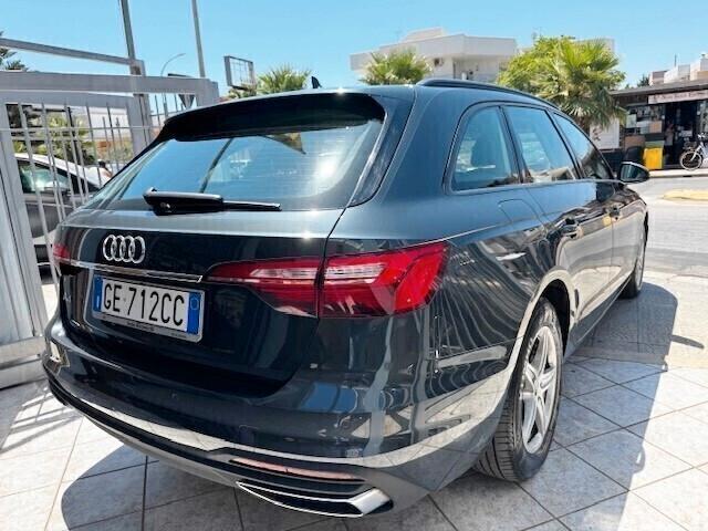Audi A4 Avant 30 TDI/136 CV S tronic Business Advanced