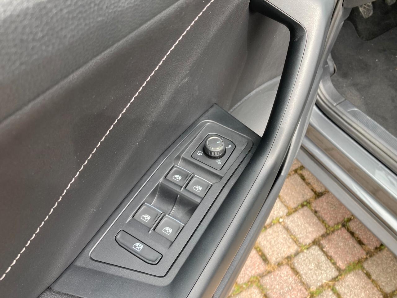 Volkswagen T-Roc T-Roc 1.0 tsi Style 110cv NEOPATENTATI RETROCAMERA