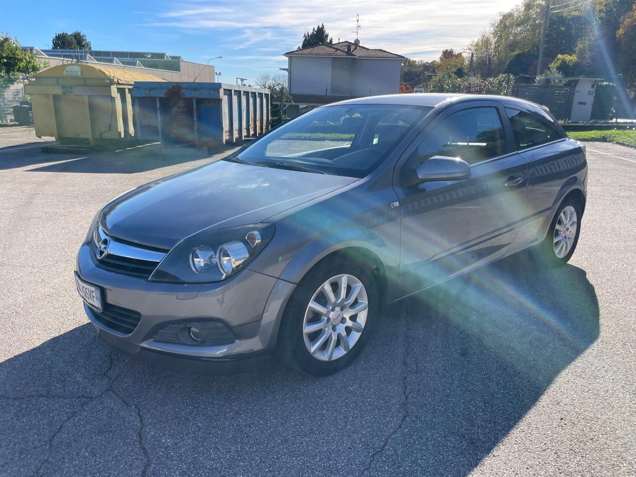 Opel Astra GTC 1.7 CDTI