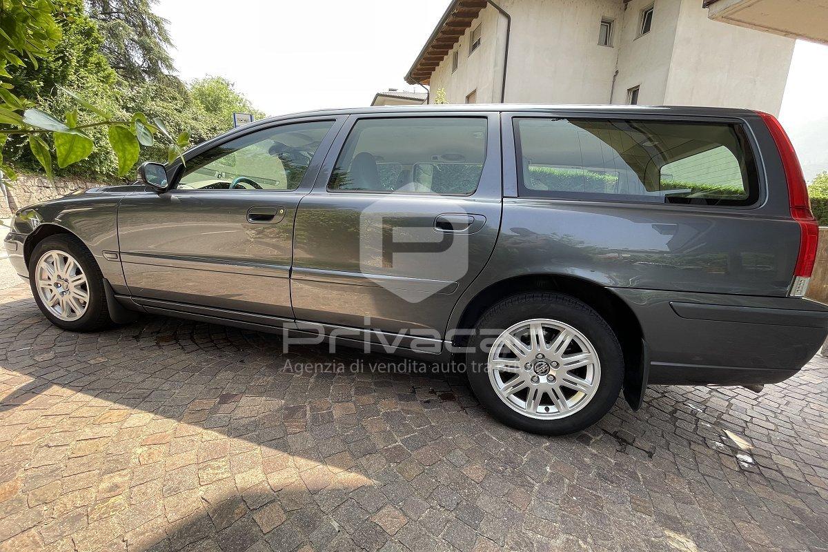 VOLVO V70 2.4i 20V cat Bi-Fuel Metano Momentum