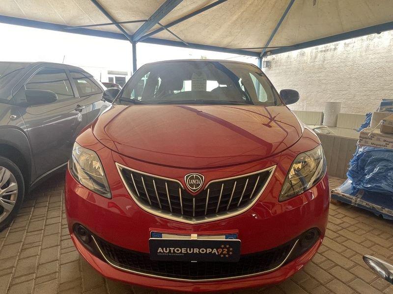 Lancia Ypsilon 1.0 FireFly 5 porte S&S Hybrid Silver