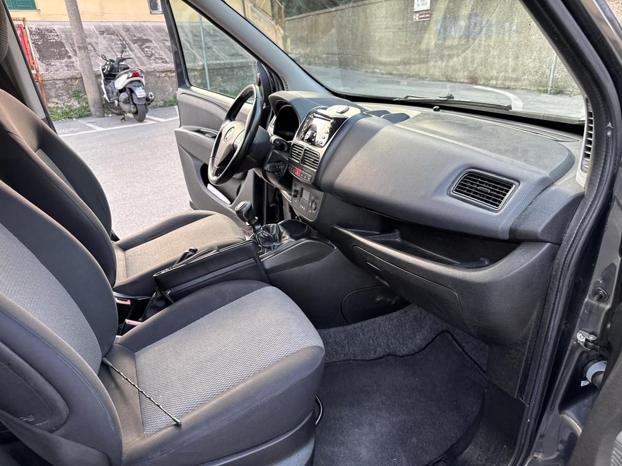 Fiat Doblo Doblò 2.0 MJT 16V Emotion 5 posti 2013