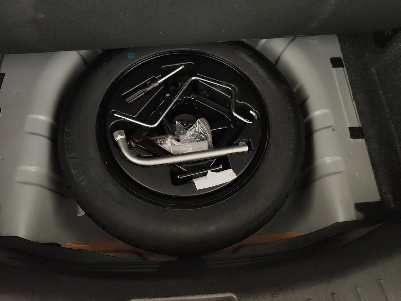 Lancia Ypsilon 1.0 FireFly 5 porte S&S Hybrid Platino
