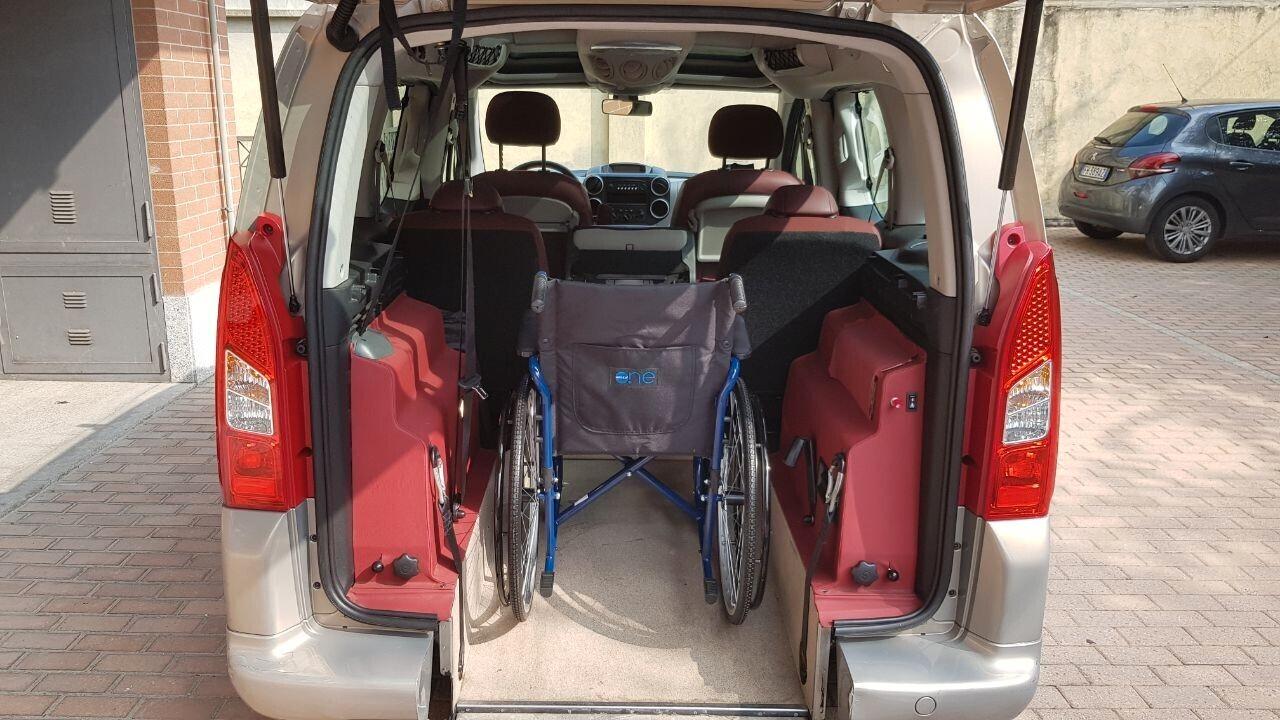 Berlingo trasporto disabili pedana elettrica Rolfi benzina