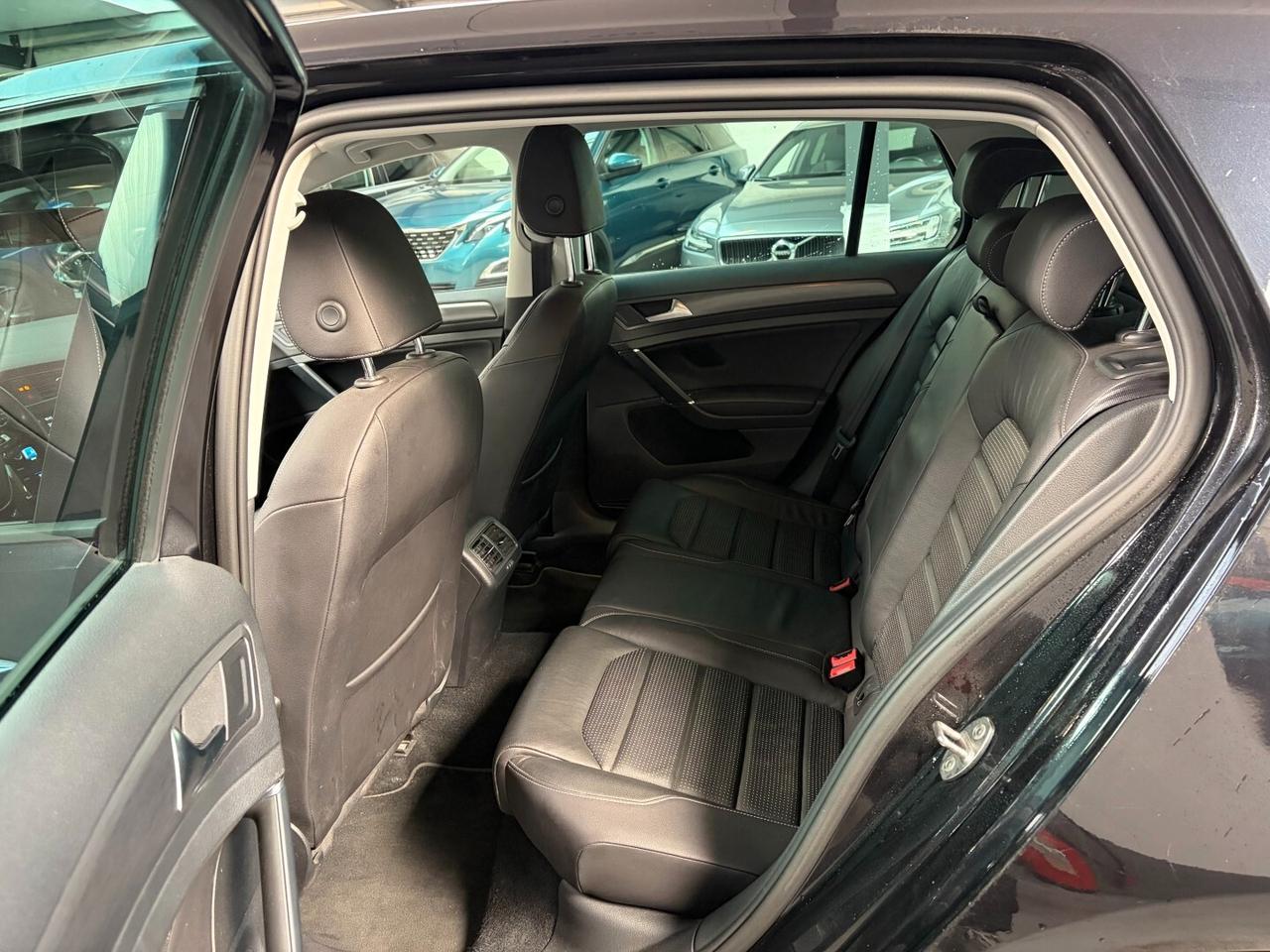 Volkswagen Golf 1.5 TGI DSG 5p. Business BlueMotion Technology