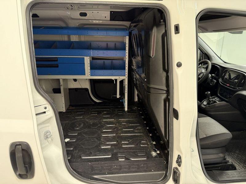FIAT Doblò 1.6 MJT 105CV PL-TN Cargo Maxi Lamierato SX