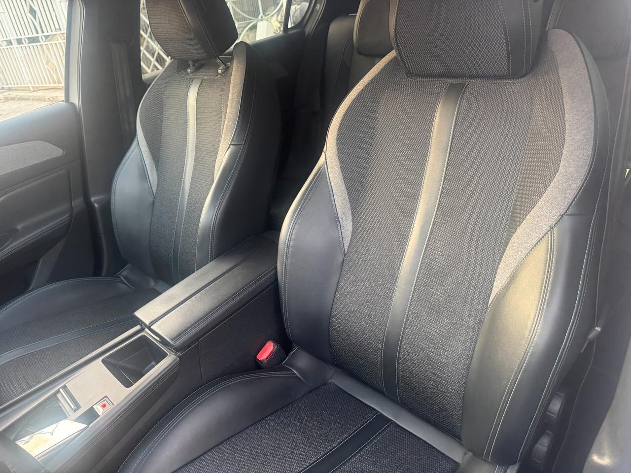 Peugeot 308 1.5 BlueHDi EAT8 12/2022