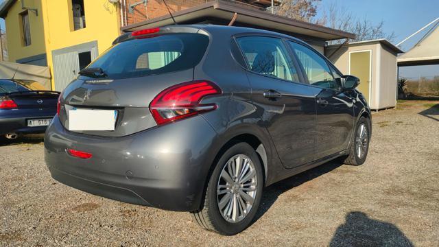 PEUGEOT 208 1.2 82CV BENZINA 5 porte Allure 58000KM