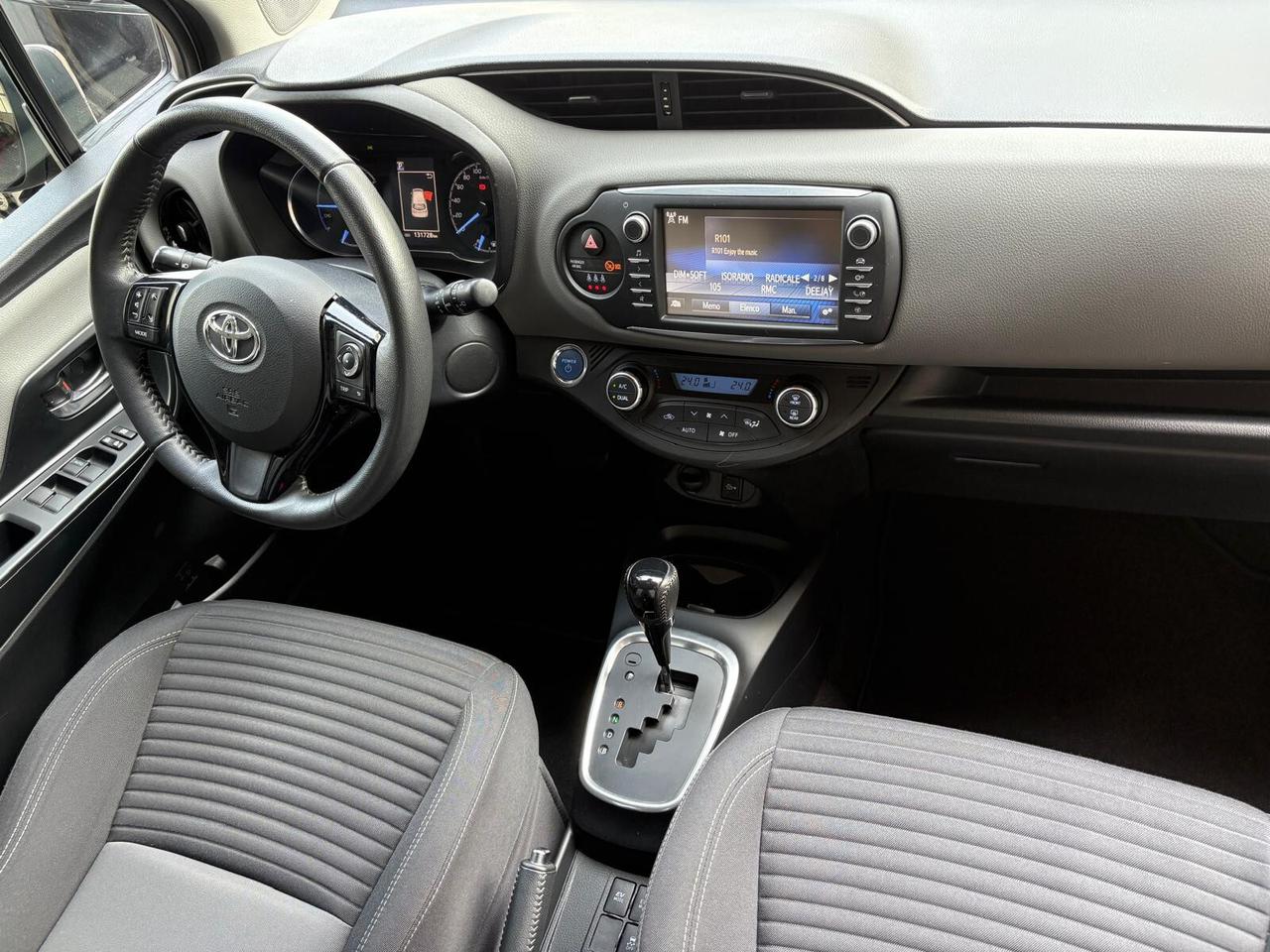 Toyota Yaris 1.5 Hybrid 5 porte Cool