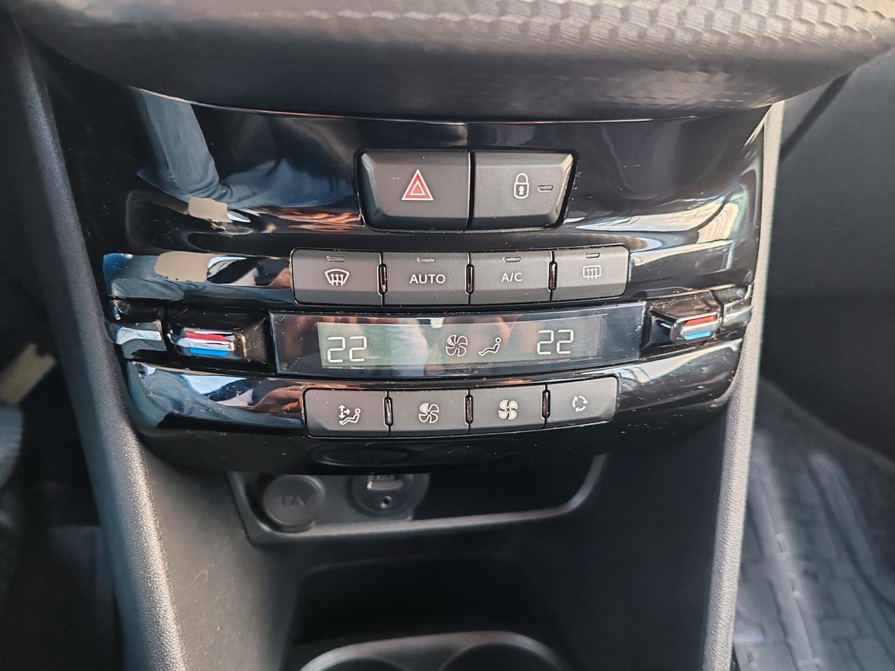 Peugeot 2008 1.6 Hdi Allure