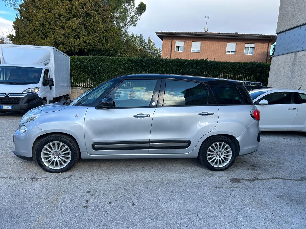 Fiat 500L Living 1.6 Multijet Gancio Traino Euro6