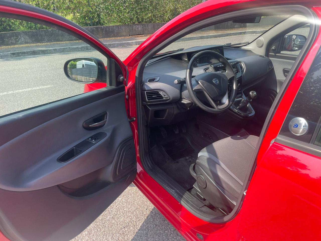 Lancia Ypsilon 1.2 69 CV 5 porte GPL Ecochic Silver