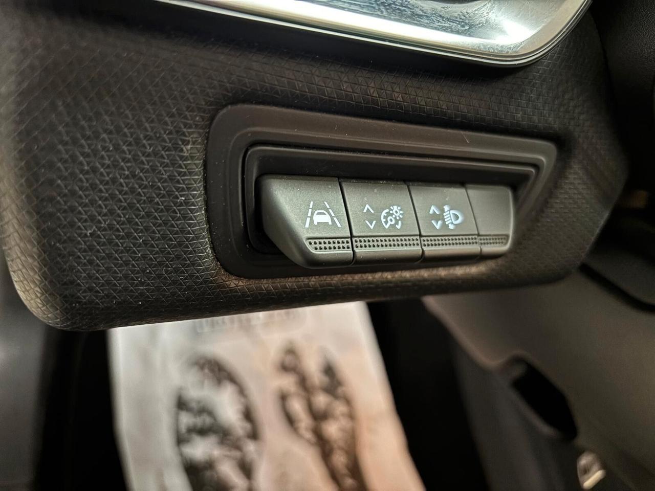 RENAULT CLIO ANNO 2020 BZ GPL ADATTA NEOPATENTATI KM 89 MILA