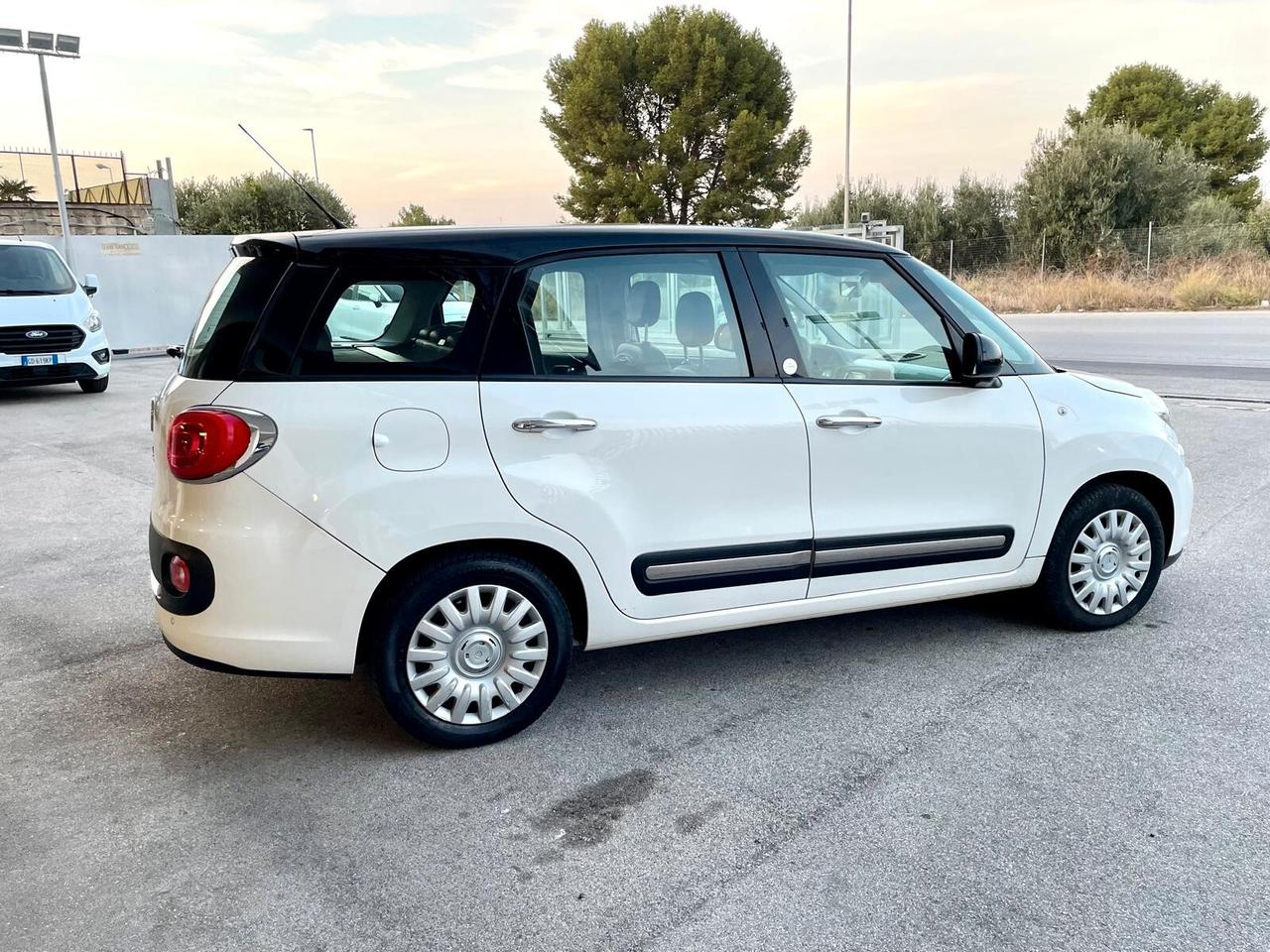 Fiat 500L Living 1.6 MJT 105cv Pop Star