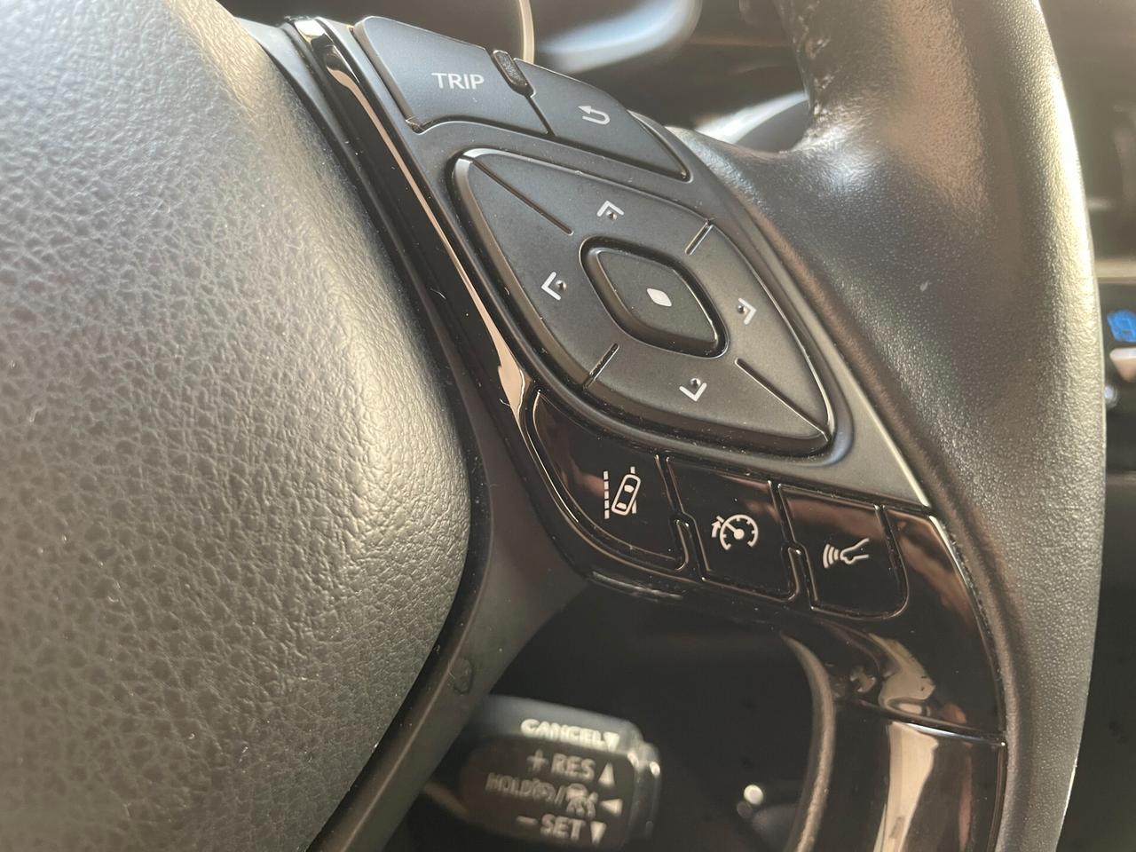Toyota C-HR 1.8 Hybrid E-CVT Lounge
