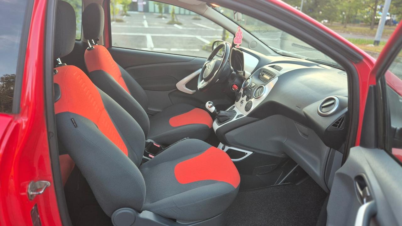 Ford Ka 1.2 8V 69 CV Black&White Edition