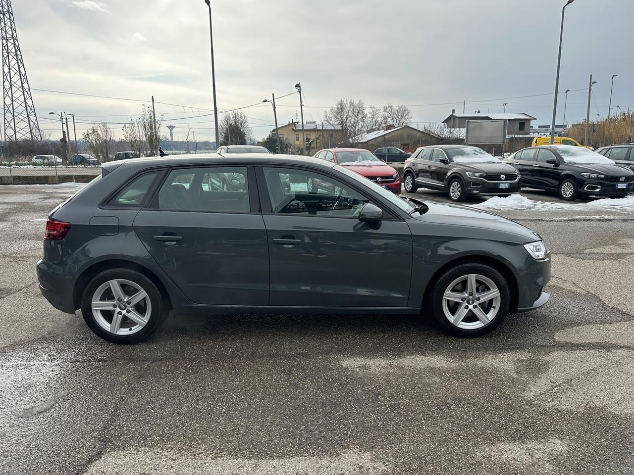 Audi A3 SPB 1.5 S-tron S-tronic Business - 2020