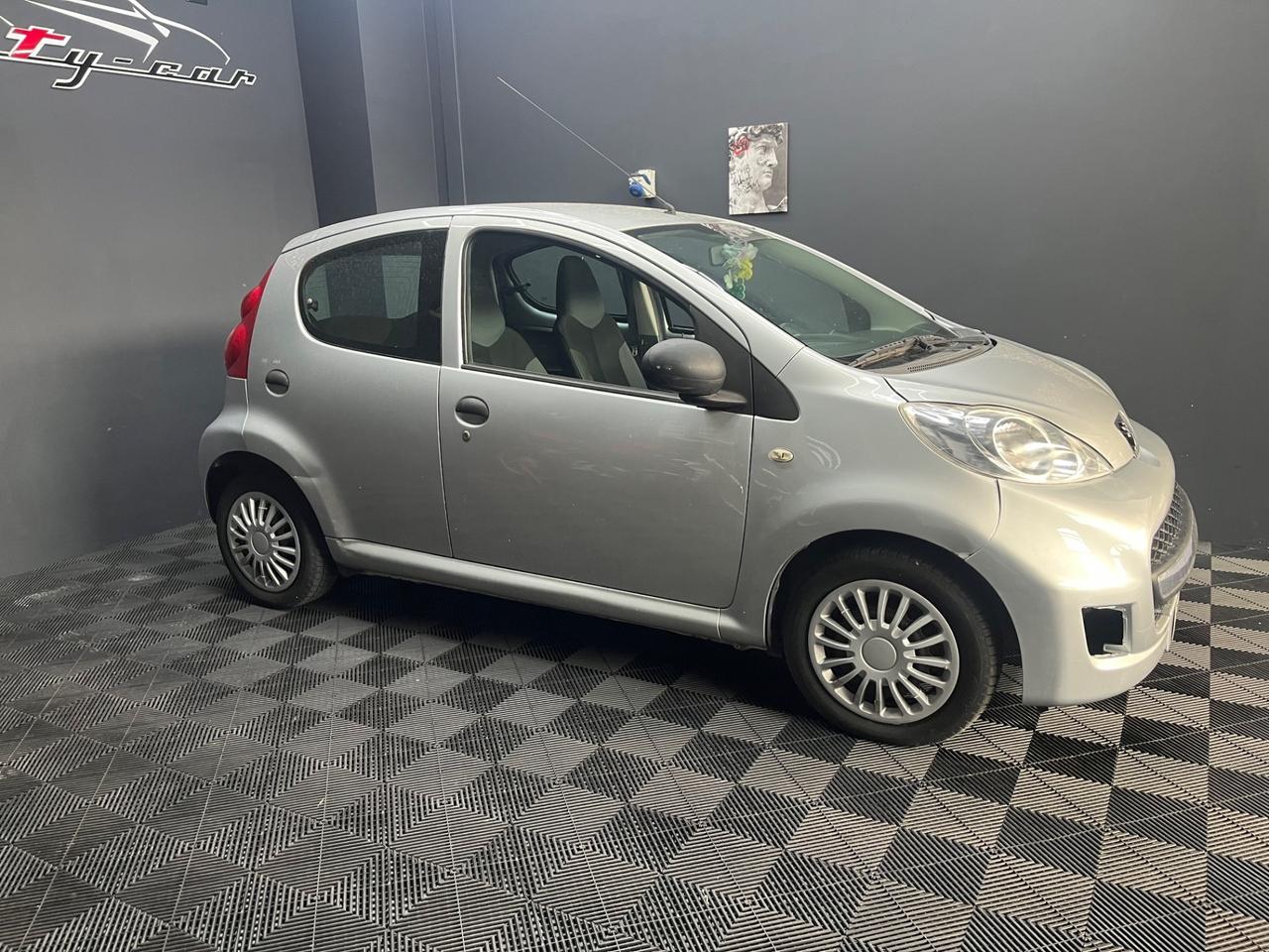 Peugeot 107 1.0 Benzina (68 CV) – Anno 2011 – Ideal x Neopatentati!