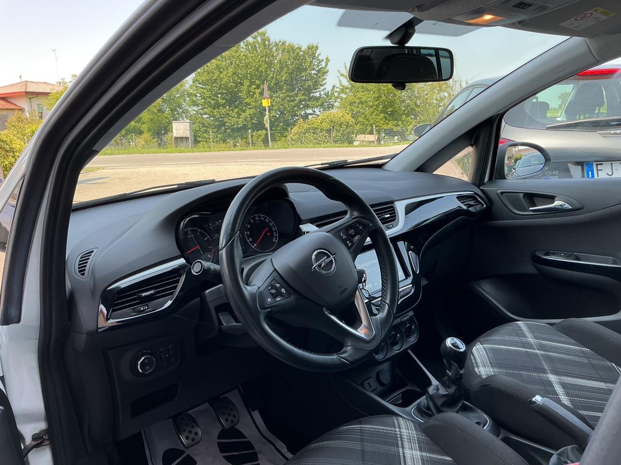 Opel Corsa 1.0 Turbo GPL Neopatentati