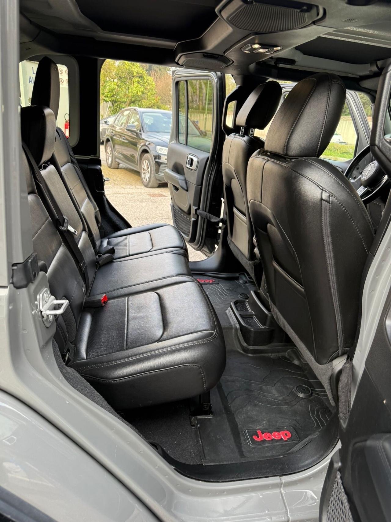 Jeep Wrangler 2.0 Turbo Sahara