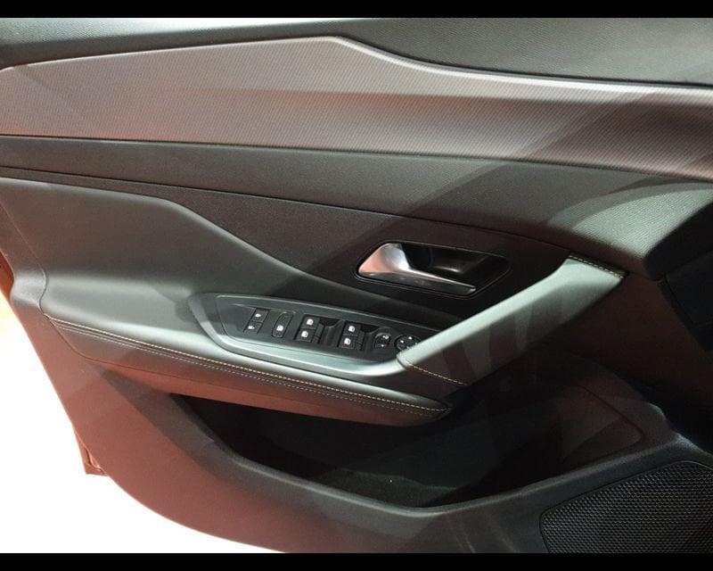 Peugeot 308 3ª serie Hybrid 136 e-DCS6 GT